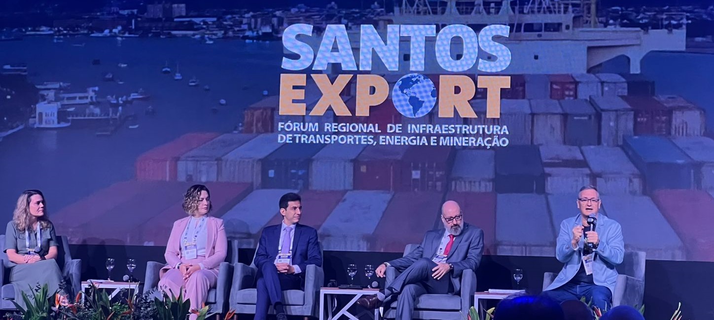 Sidnei Aranha em painel no Santos Export — Fórum Regional de Infraestrutura, Transportes, Energia e Mineração